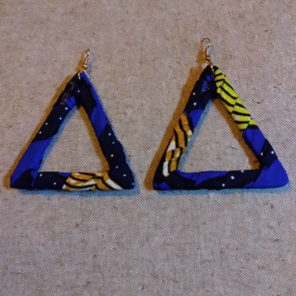 NWT 'On Trend' Soft Statement Earrings